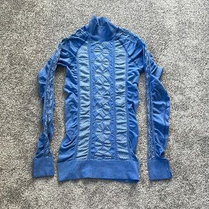 Athleta blue compression top size  M